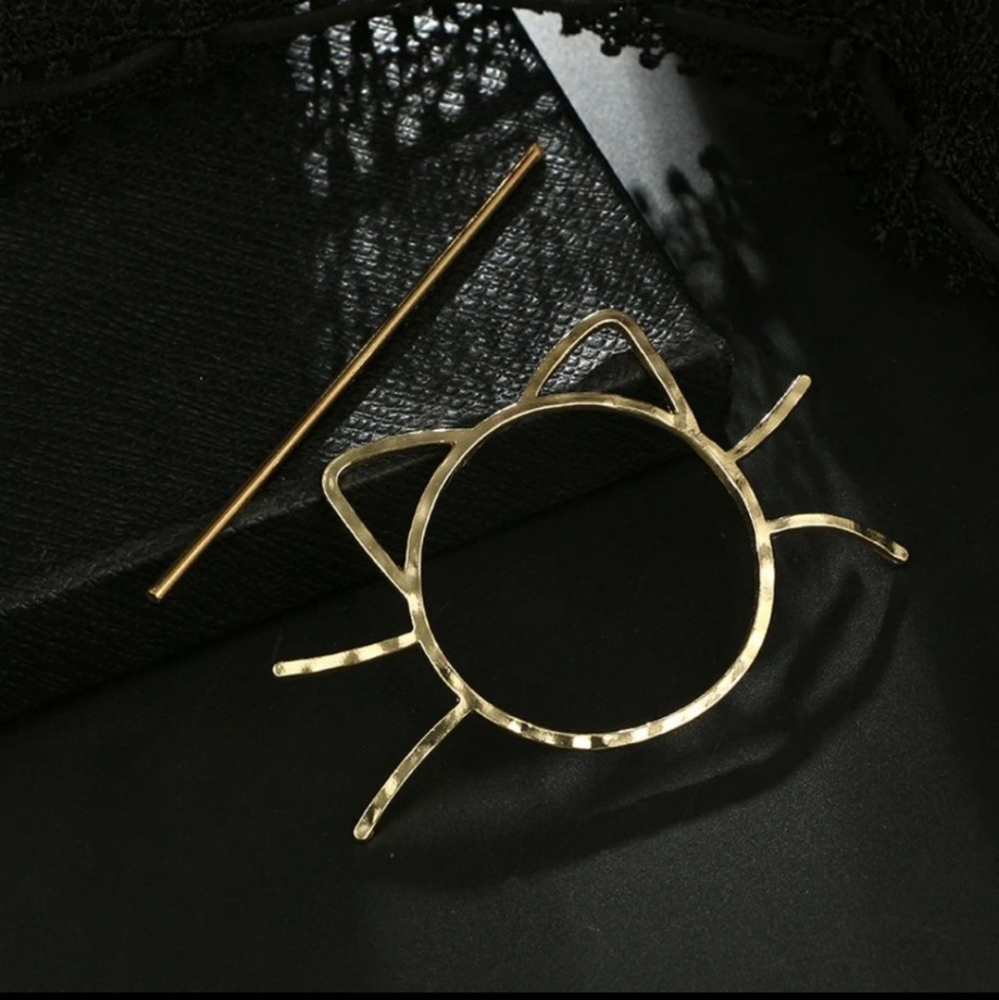 Cat Hair Pin - Picture 3 of 3
